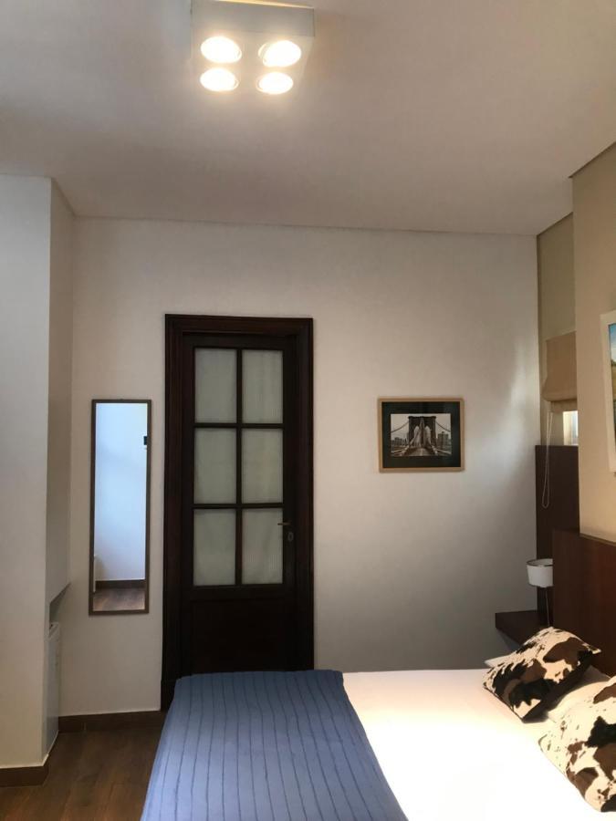 Habitaciones En Suite Balcarce Buenos Aires Exterior photo